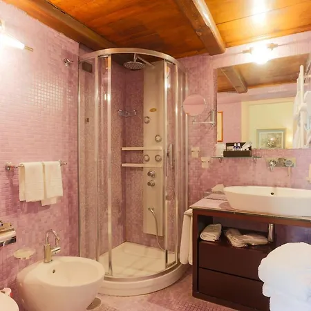 Maison Tofani Pensión 4*
