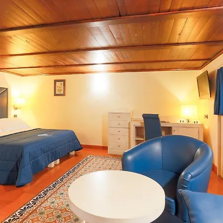 Πανσιόν Maison Tofani 4*