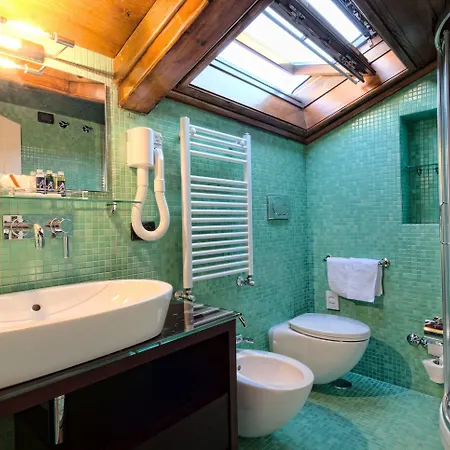 Πανσιόν Maison Tofani 4*