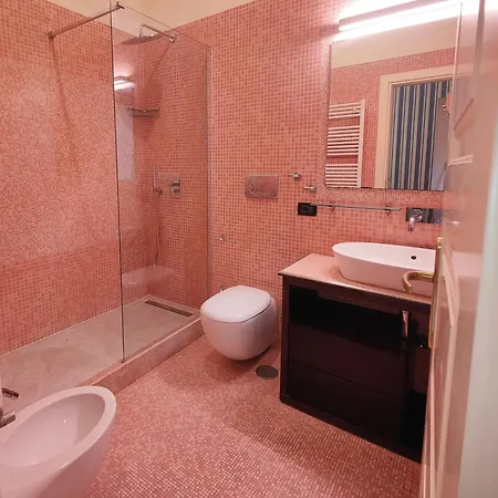 Πανσιόν Maison Tofani 4*