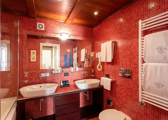 Pensjonat Maison Tofani 4*